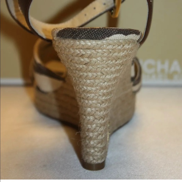 New! Michael Kors mocha tiger canvas wedge sandals - Picture 8 of 8